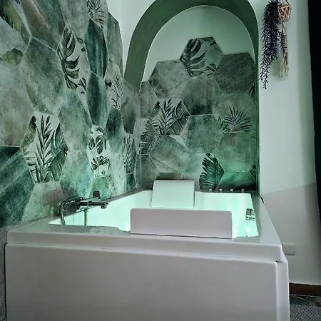 Jungle Spa, * Pézenas